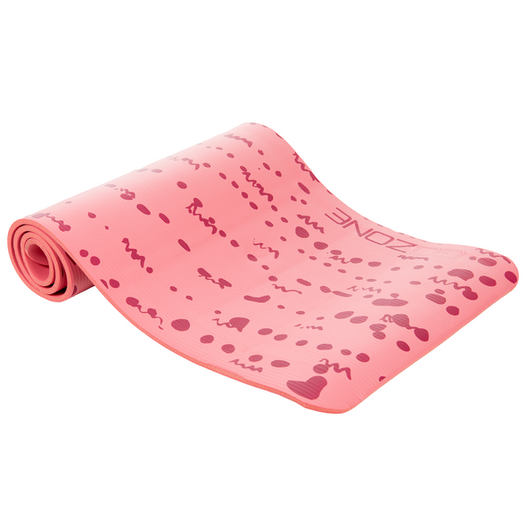 Tapis de fitness rose partiellement déroulé