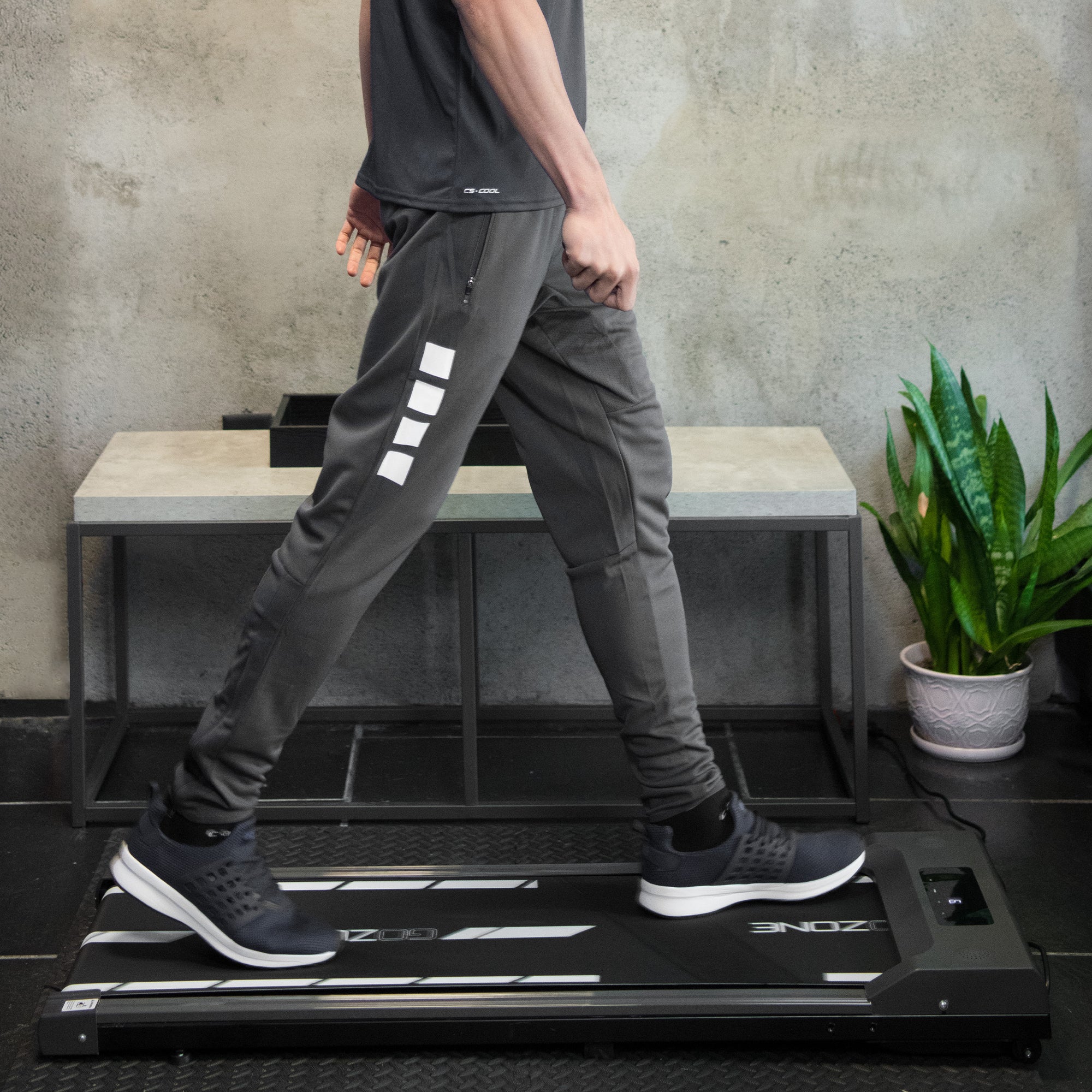 Gozone Treadmill Walking Treadmill for Standing Desks – Black/Grey – GoZone – GoZone Canada